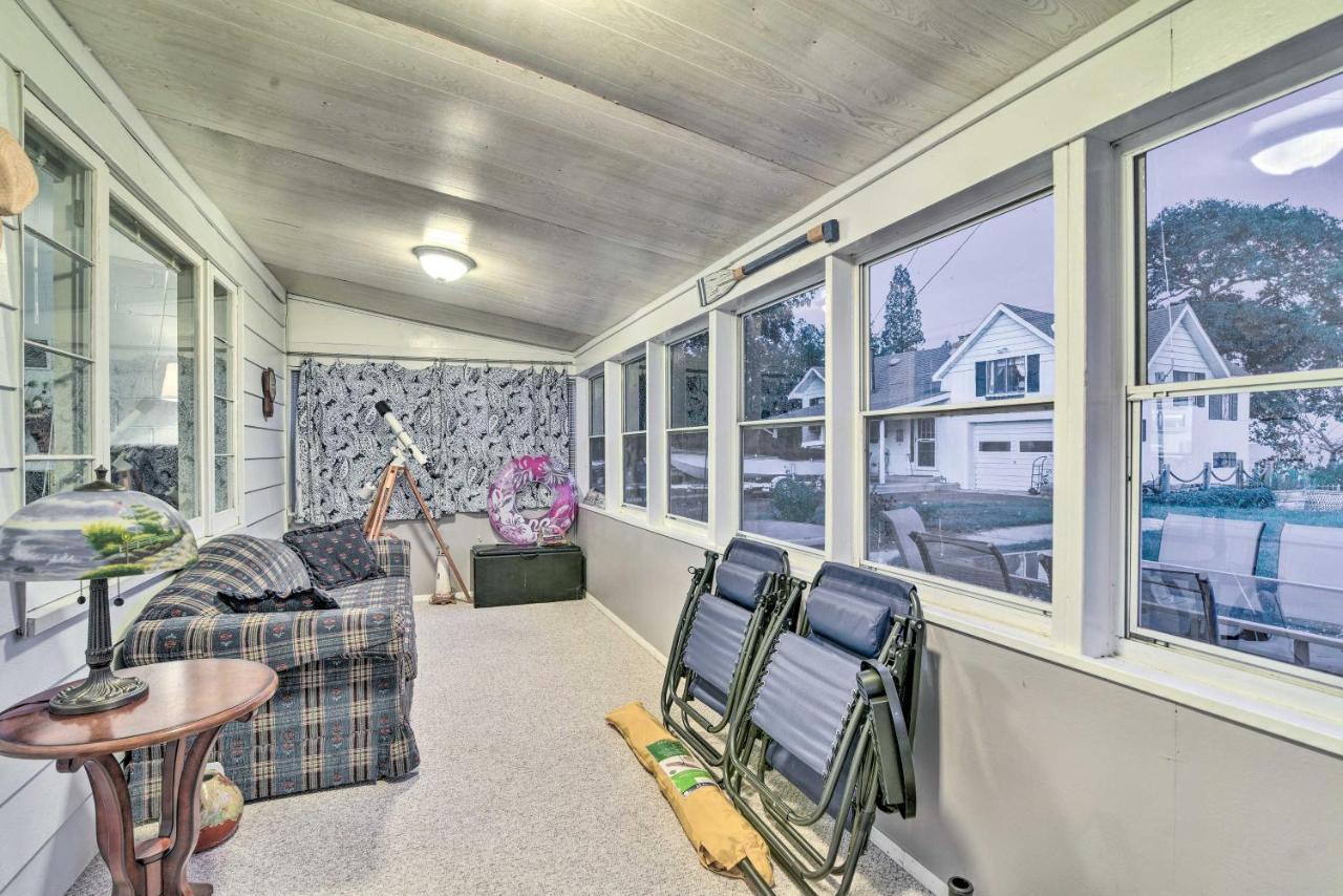 East Tawas Cabin With Lake Huron Access And Views エクステリア 写真