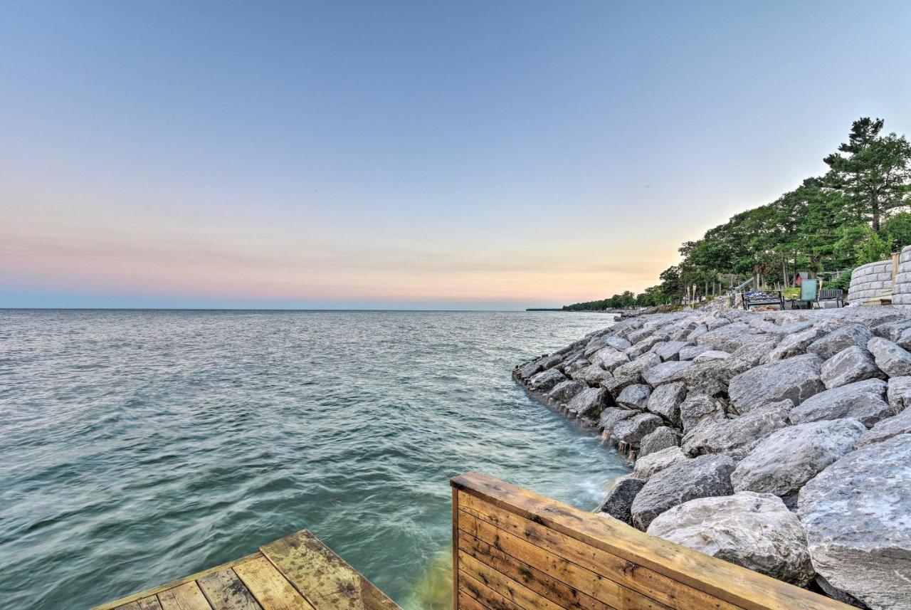 East Tawas Cabin With Lake Huron Access And Views エクステリア 写真